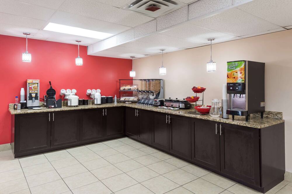 ラマダ バイ ウィンダム マウンテン ホーム 写真