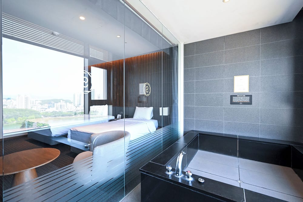 ホテル ススン 写真