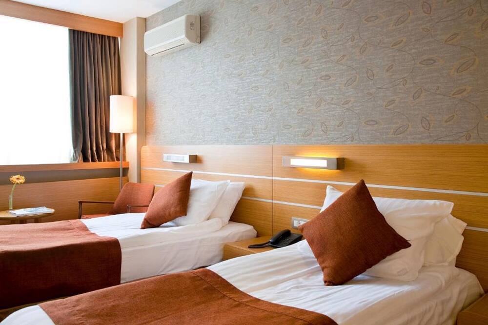 ホテル トゥナリ 写真