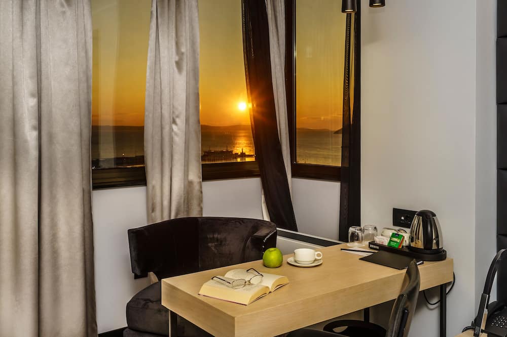 ザ ビュー ラグジュアリー ルームズ 写真