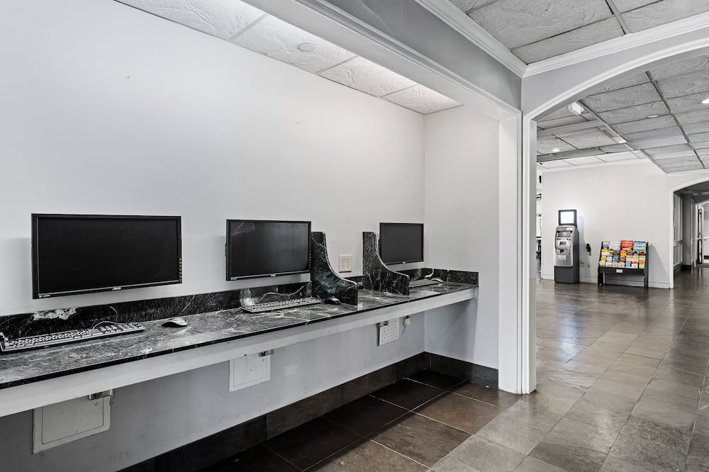 エグゼクティブ イン - フォートリー 写真