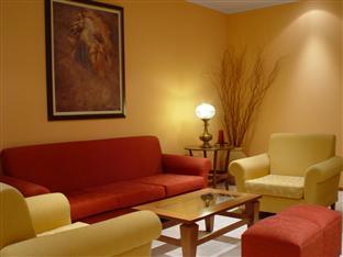 ネダ ホテル 写真