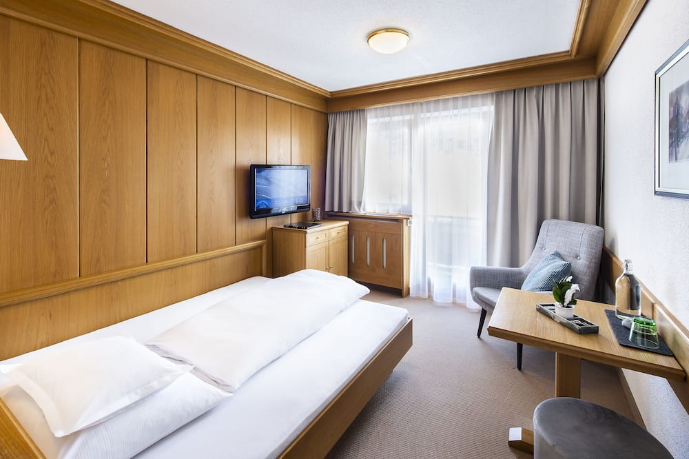 ホテル ロッセル 写真