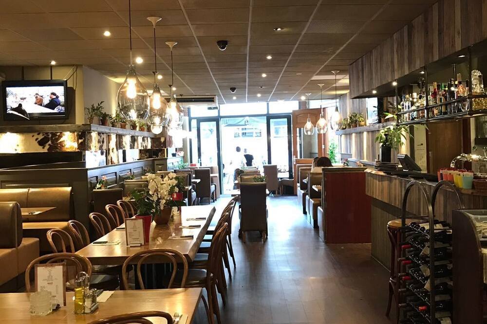 ホテル マノファ 写真