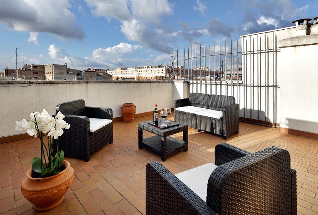 エグゼ インターナショナル パレス 写真