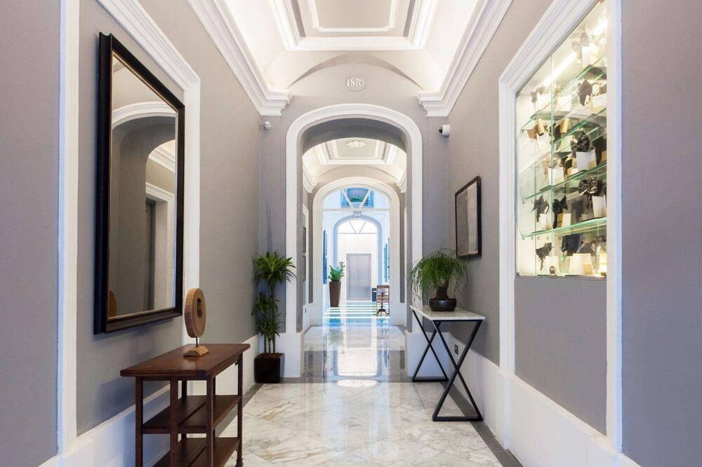 Aクス ザ セント ジョン 写真