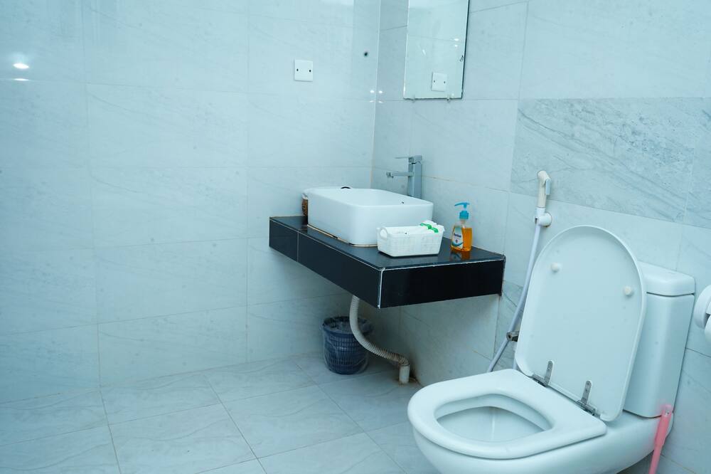 ガーデンレジデンツウッタラ - レイクビュー 写真