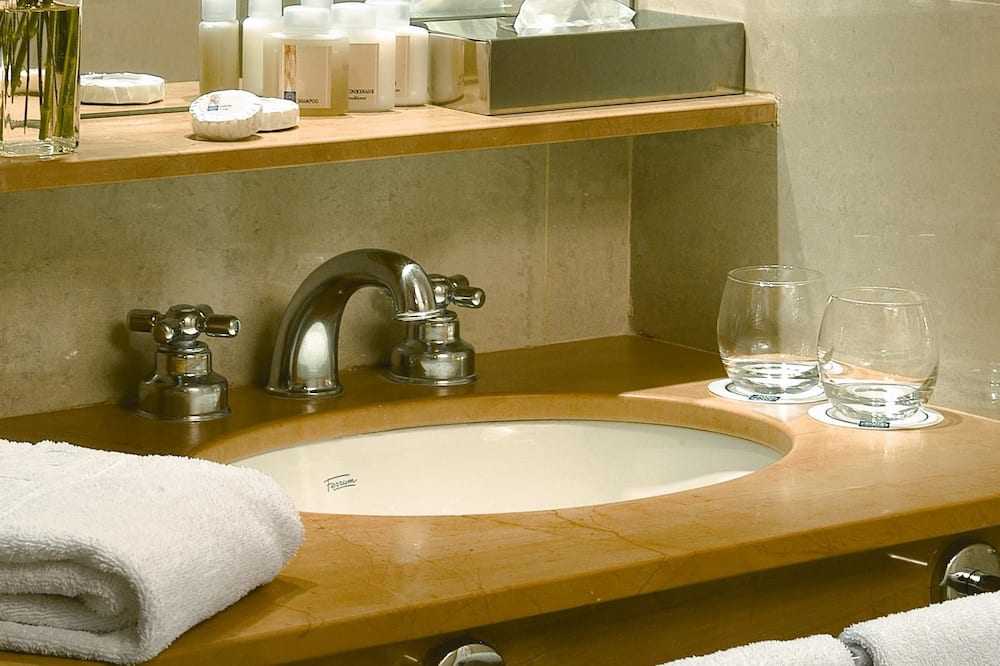 NH バリローチェ エーデルワイス 写真