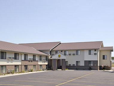 スーパー 8 バイ ウインダム エアポート インターステート 90 写真