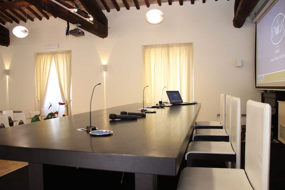 ディーエヌビー ハウス ホテル 写真