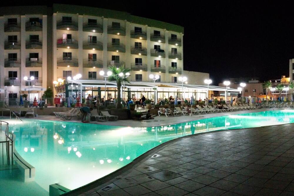 トパーズ ホテル 写真