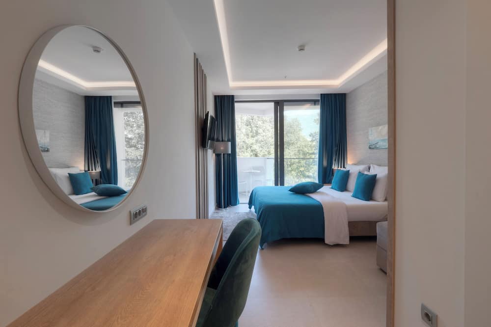 モンテネグロ ビーチ リゾート 写真