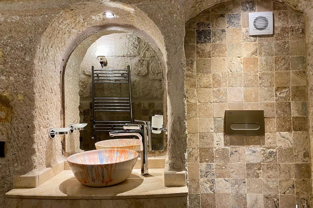 アレン ケイブ ホテル 写真