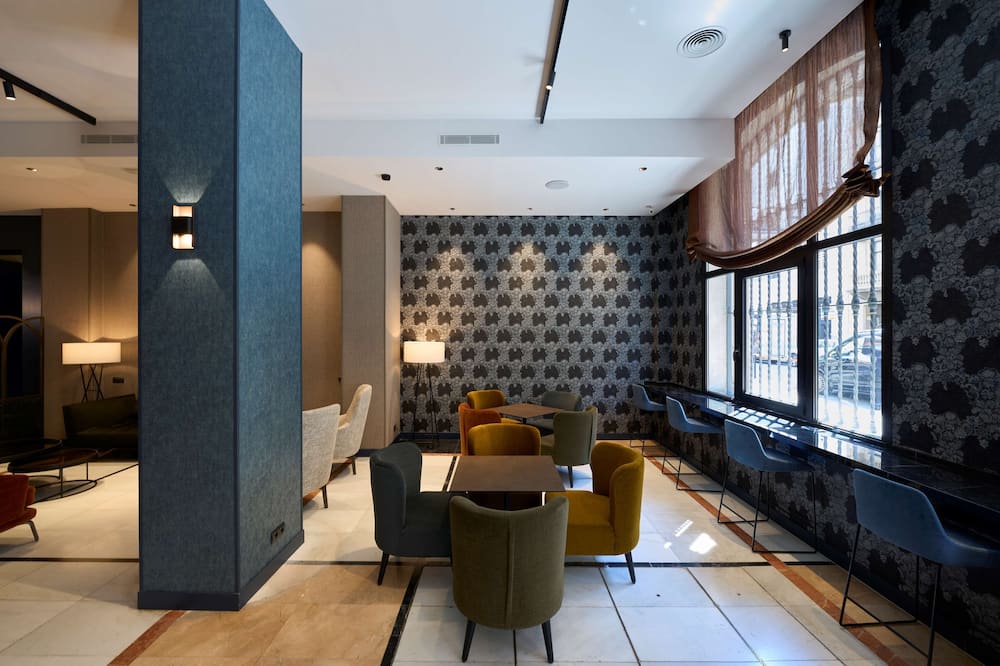 ホテル カタロニア プラカ カタルーニャ 写真