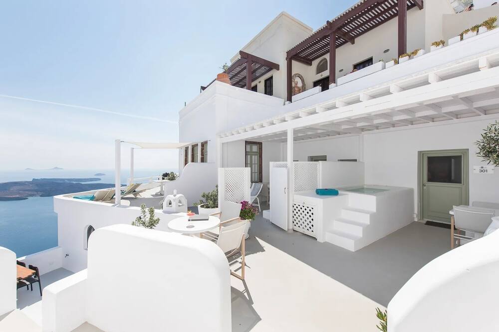 アクア ラグジュアリー スイーツ 写真