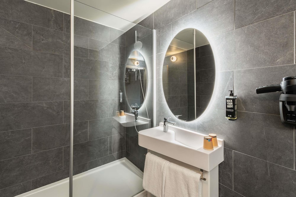 イビス パリ クール ドルリー アエロポール 写真