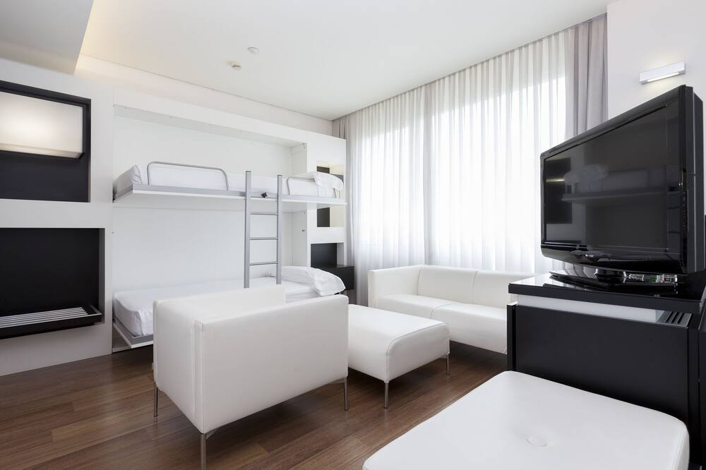 アソール バラハス 写真