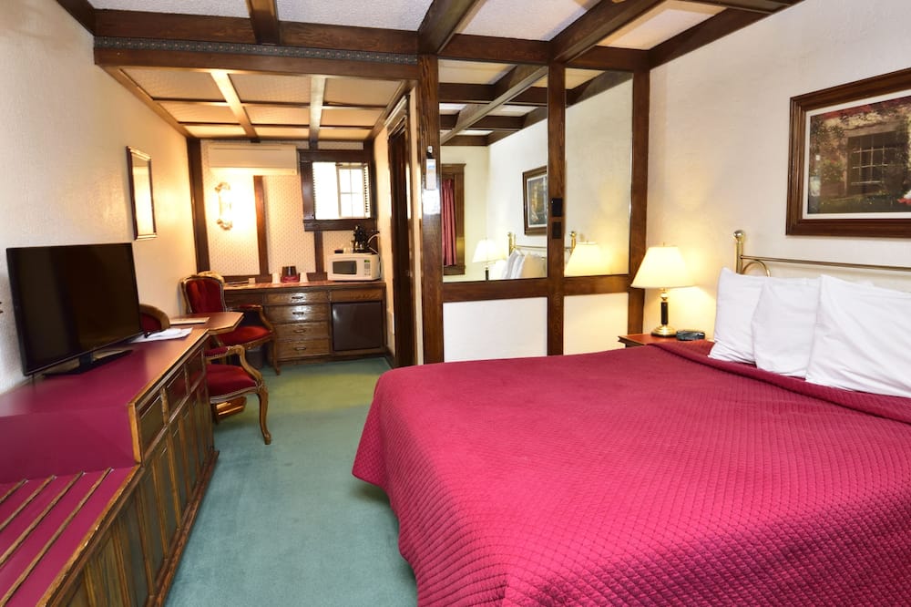 スクイム ウエスト イン 写真