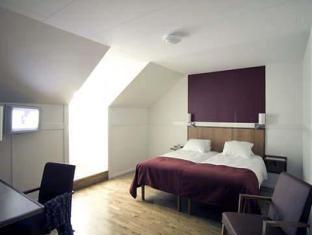 Home Hotel Post 写真