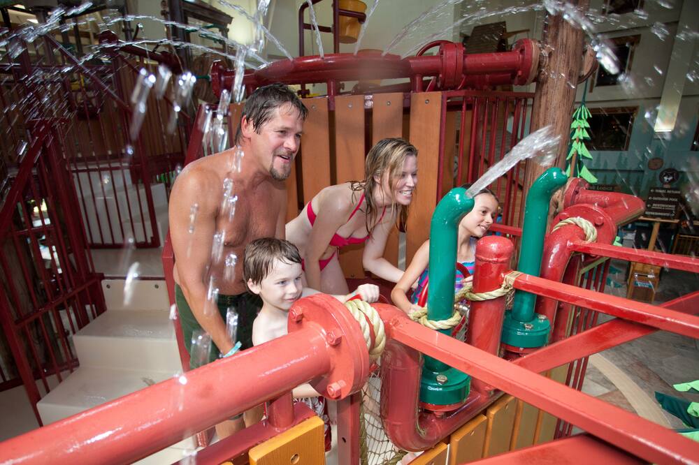 グレート ウルフ ロッジ ナイアガラ フォールズ 写真