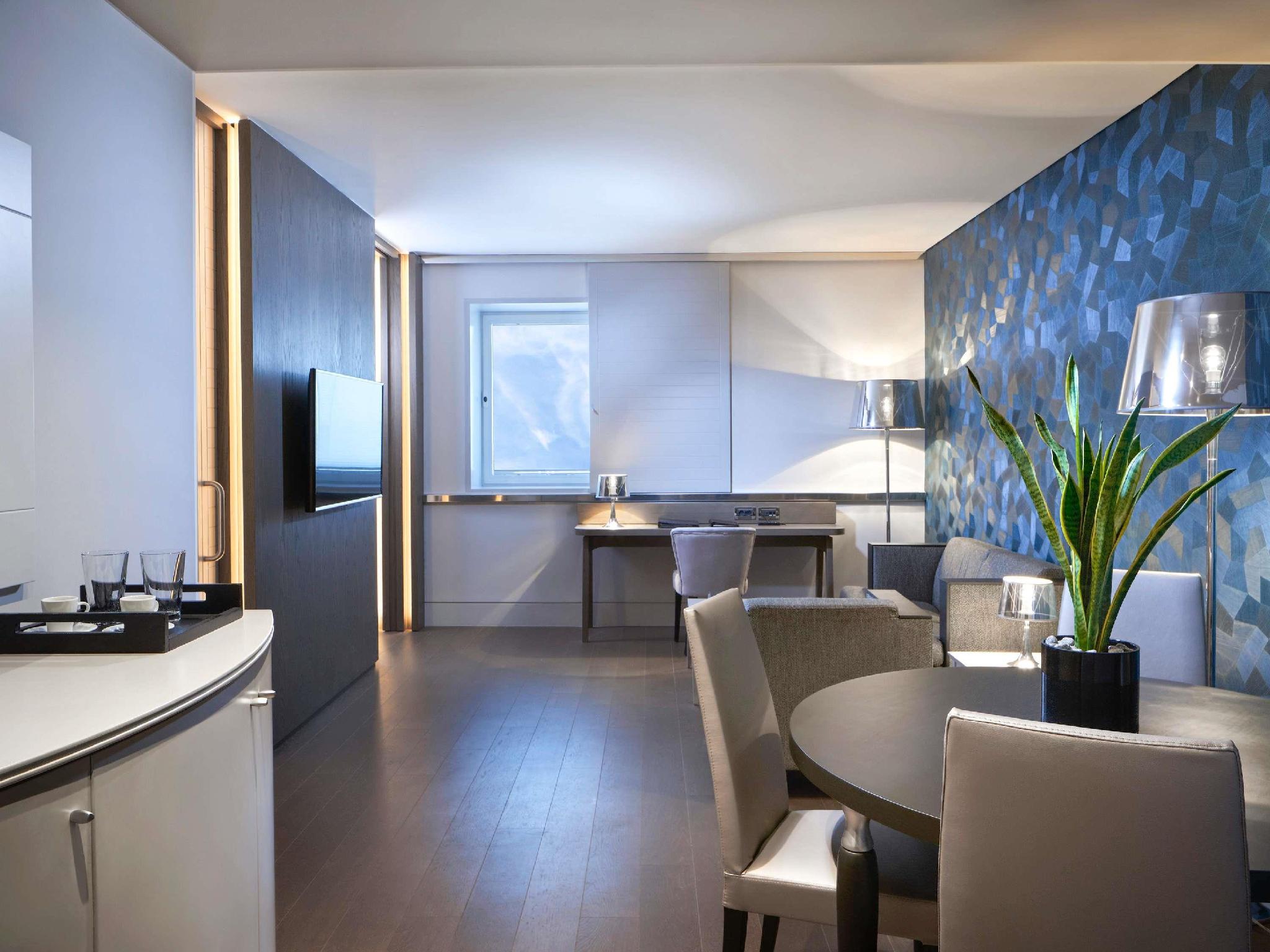 ソフィテル アテネ エアポート ホテル 写真