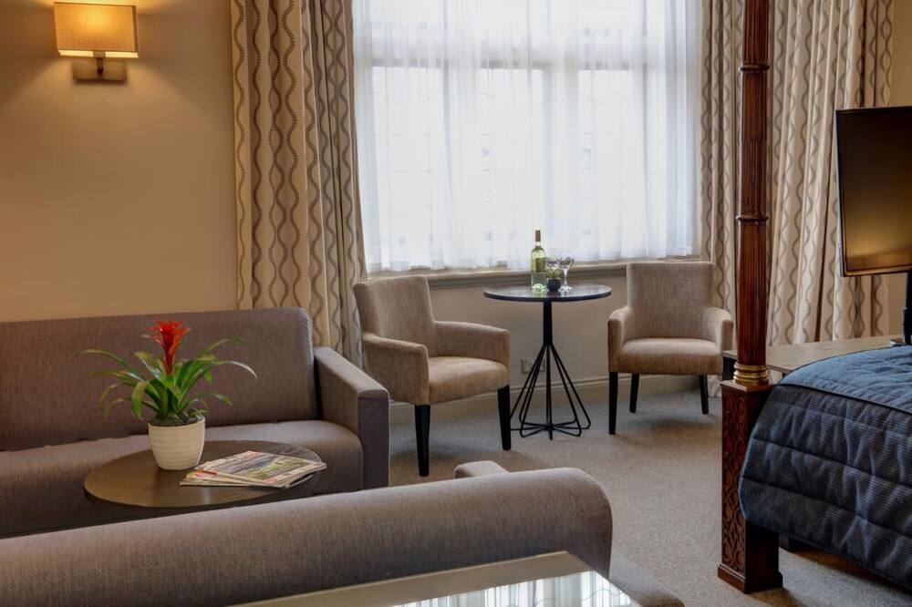 Crown & Mitre Hotel; Sure Hotel Collection by Best Western 写真