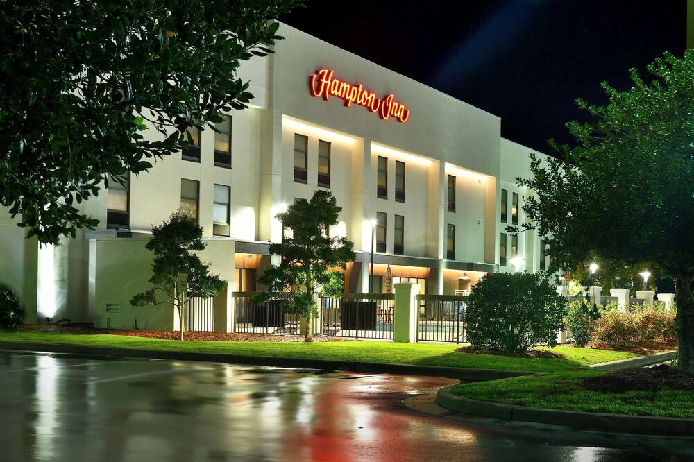 ハンプトン イン サンティー 写真