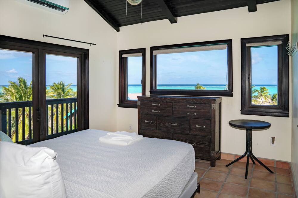 X'tan Ha- The Waterfront 写真