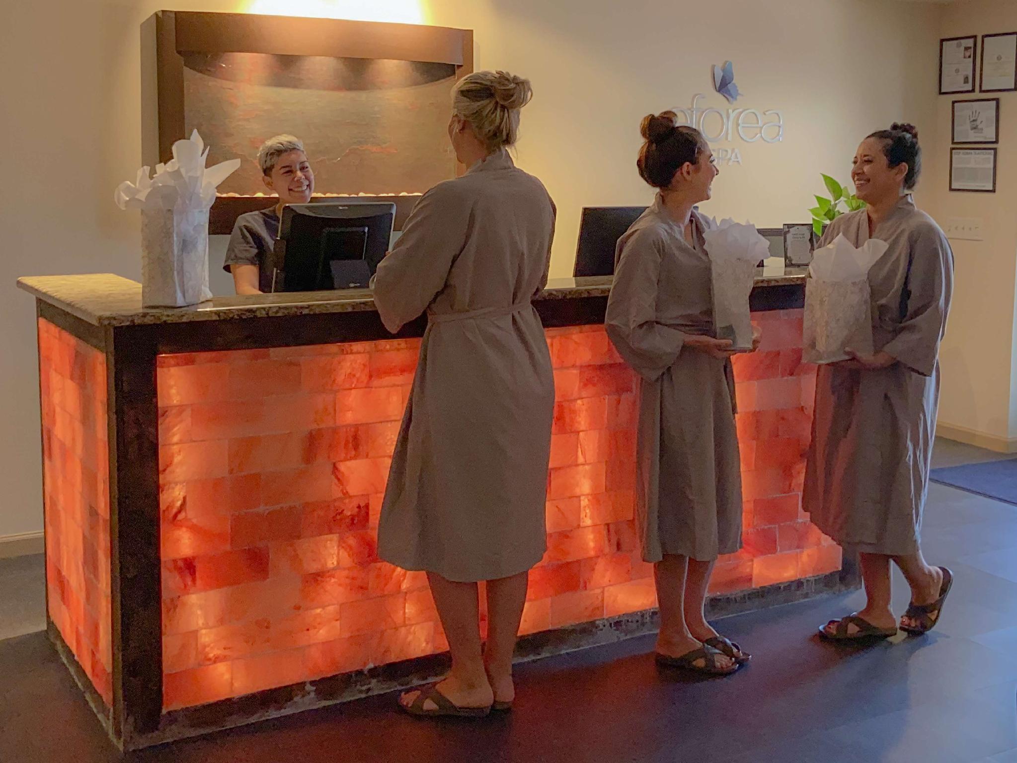 Embassy Suites San Antonio Brooks Hotel & Spa 写真