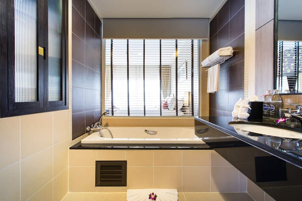 ディーバナ プラザ ホテル プーケット パトン 写真