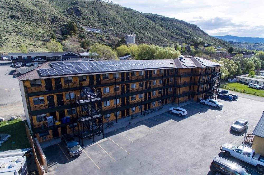 トラベロッジ バイ ウィンダム ガーディナー イエローストーン パーク ノース 写真