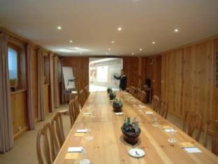 ホテル ニーダーレンディッシャー ホフ 写真