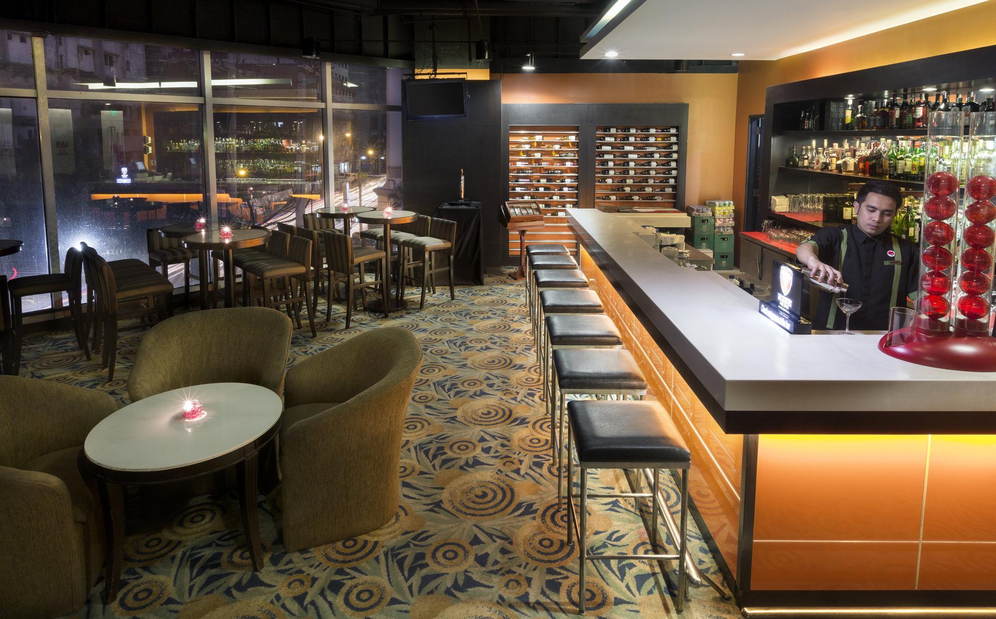 クラウンプラザ マニラ ガレリア バイ IHG 写真