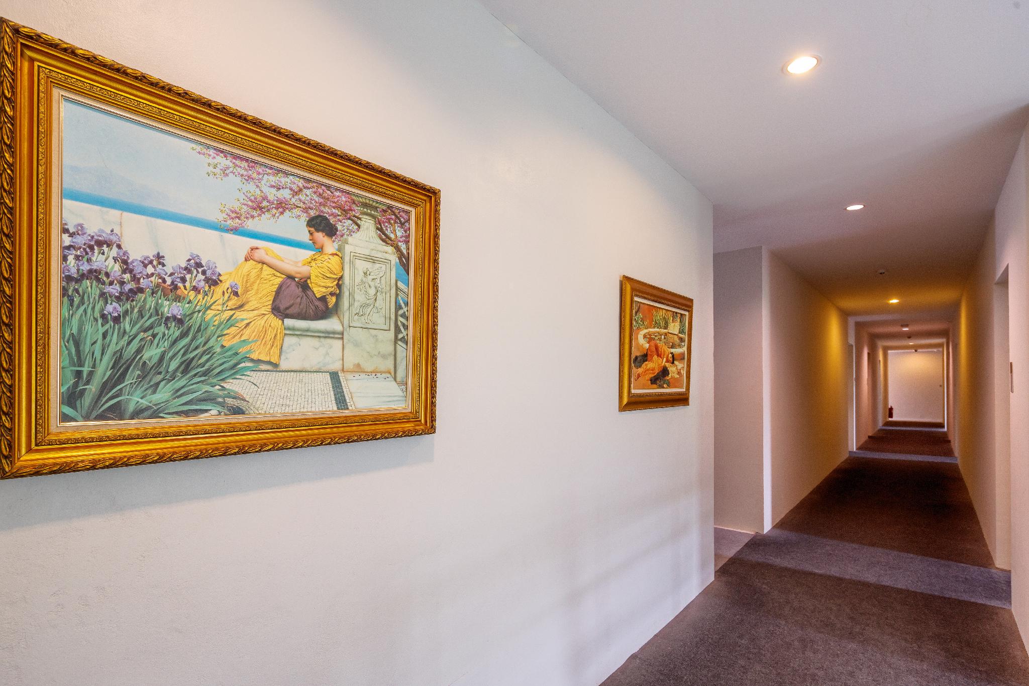 パニーニ レジデンス 写真