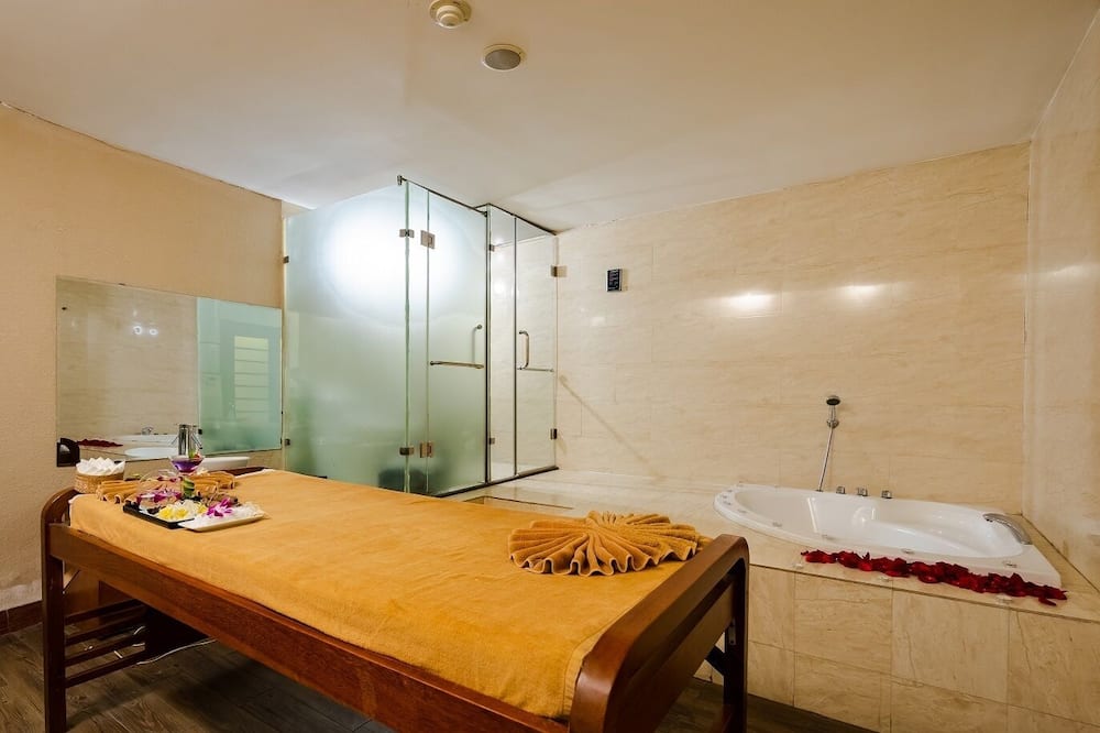 ムオン タン グランド ハロン ホテル 写真