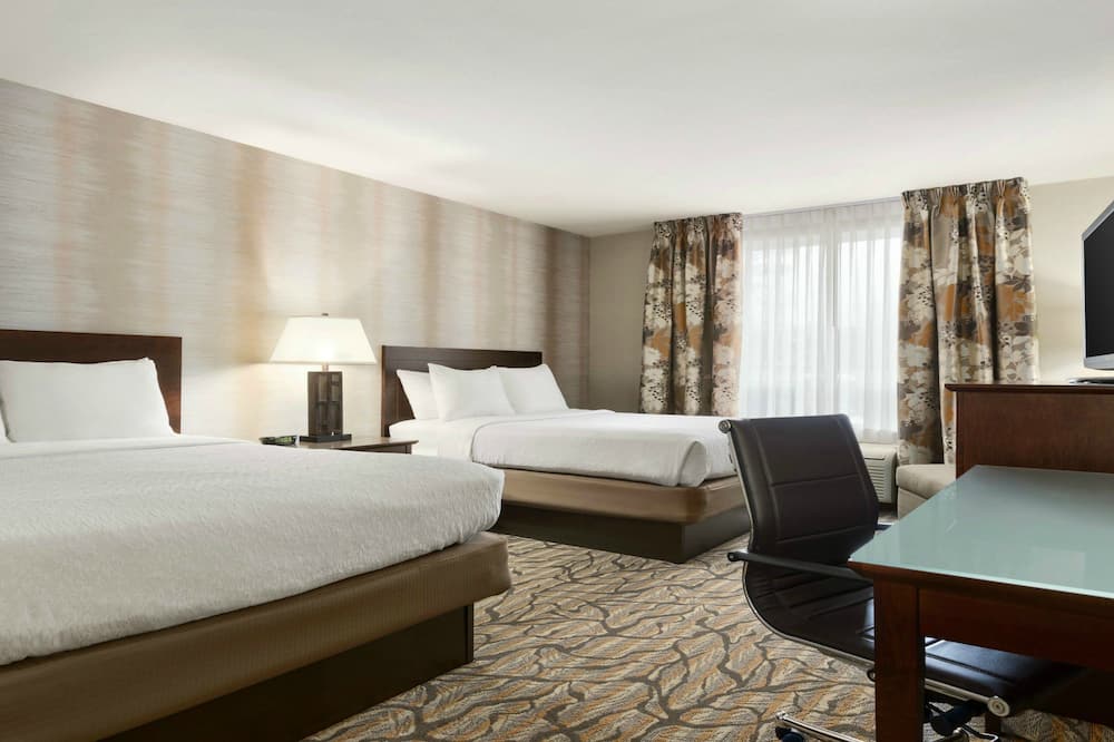 Holiday Inn Hotel & Suites Gateway By IHG 写真