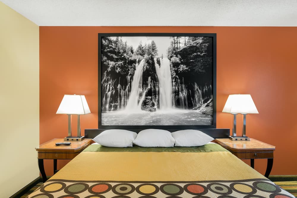 スーパー 8 バイ ウィンダム チコ 写真