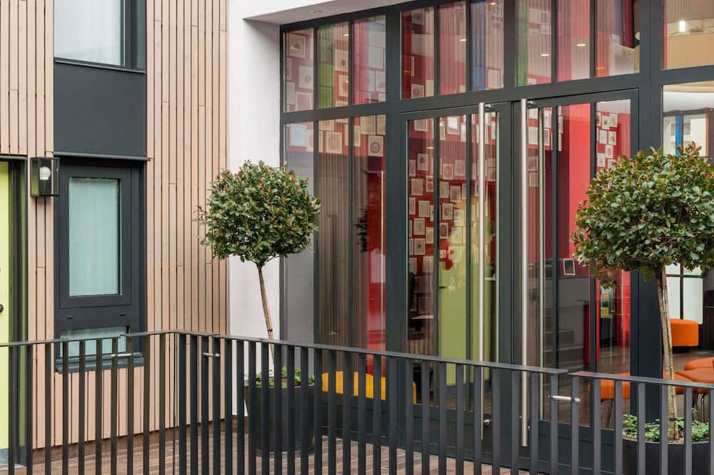 イビス スタイルズ パリ ラ デファンス クールブヴォア ホテル 写真