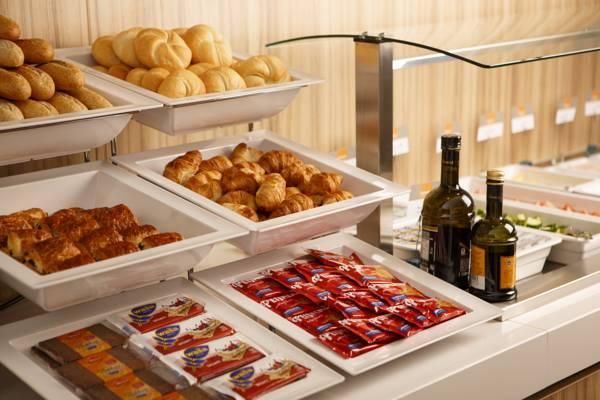 ホリデイ イン エクスプレス ロッテルダム セントラル ステーション バイ IHG 写真