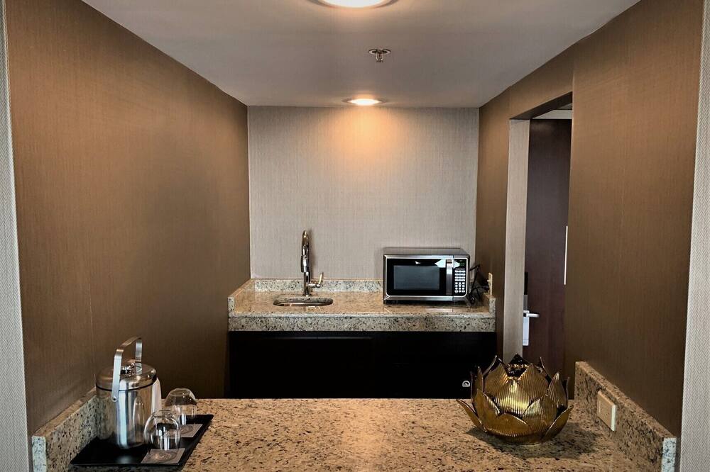 シェラトン リール ナパヴィル ホテル 写真