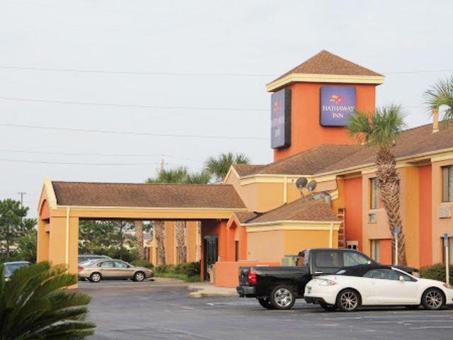 ハサウェイ イン 写真