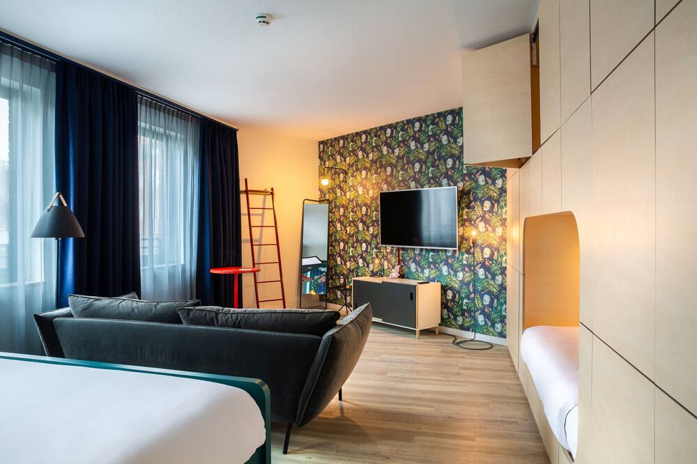 B&B ホテル ブリュッセル セントー ルイーズ 写真