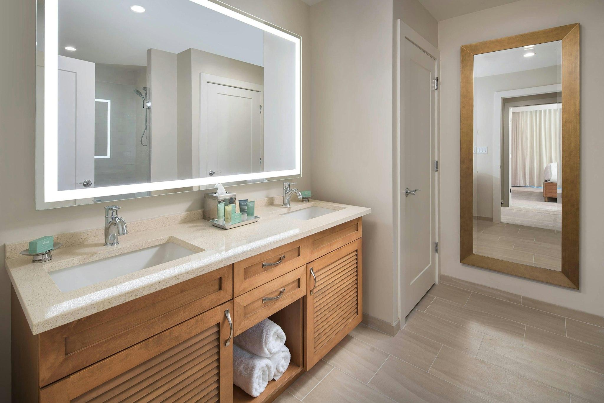 Waterline Villas & Marina, Autograph Collection 写真