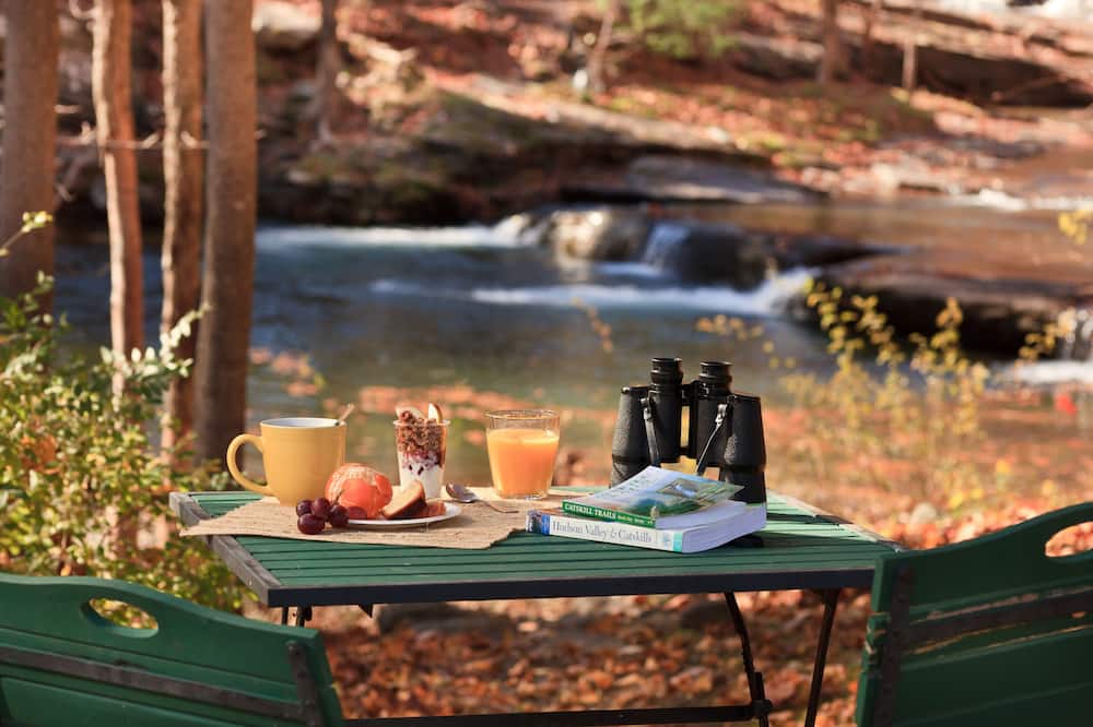 ザ ウッドストック イン オン ザ ミルストリーム 写真