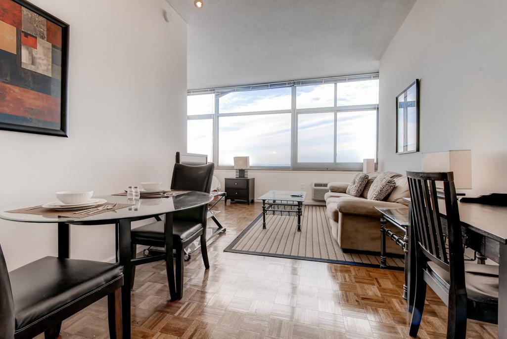 グローバル ラグジュアリー スイーツ アット メトロポリタン 写真