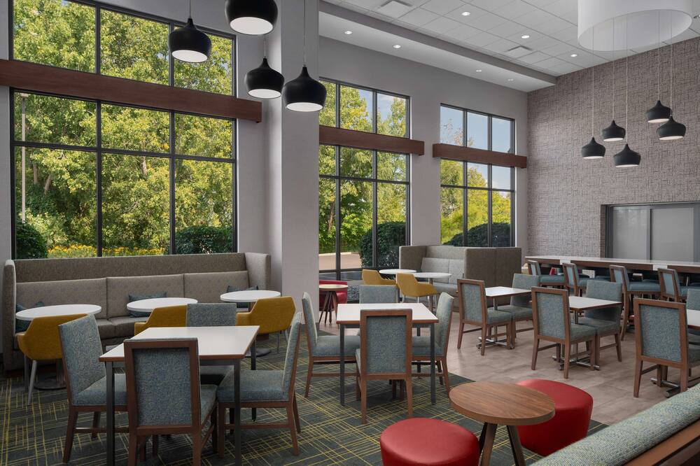 ハンプトン イン & スイーツ グランド ラピッズ - エアポート トゥエンティ エイス ストリート 写真