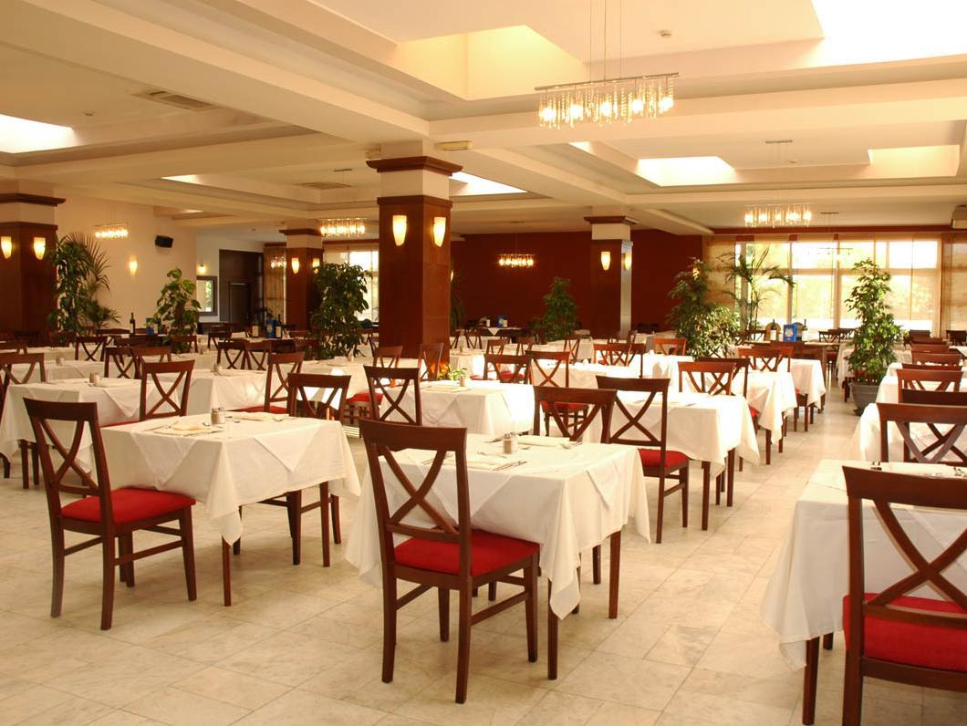 モンテネグロ ビーチ リゾート 写真