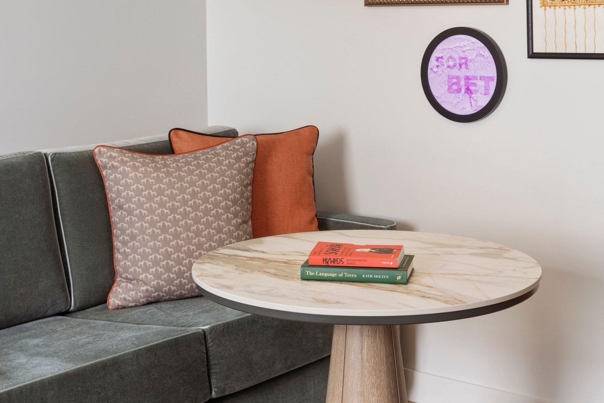 インペリアル ライディング スクール オートグラフ コレクション 写真