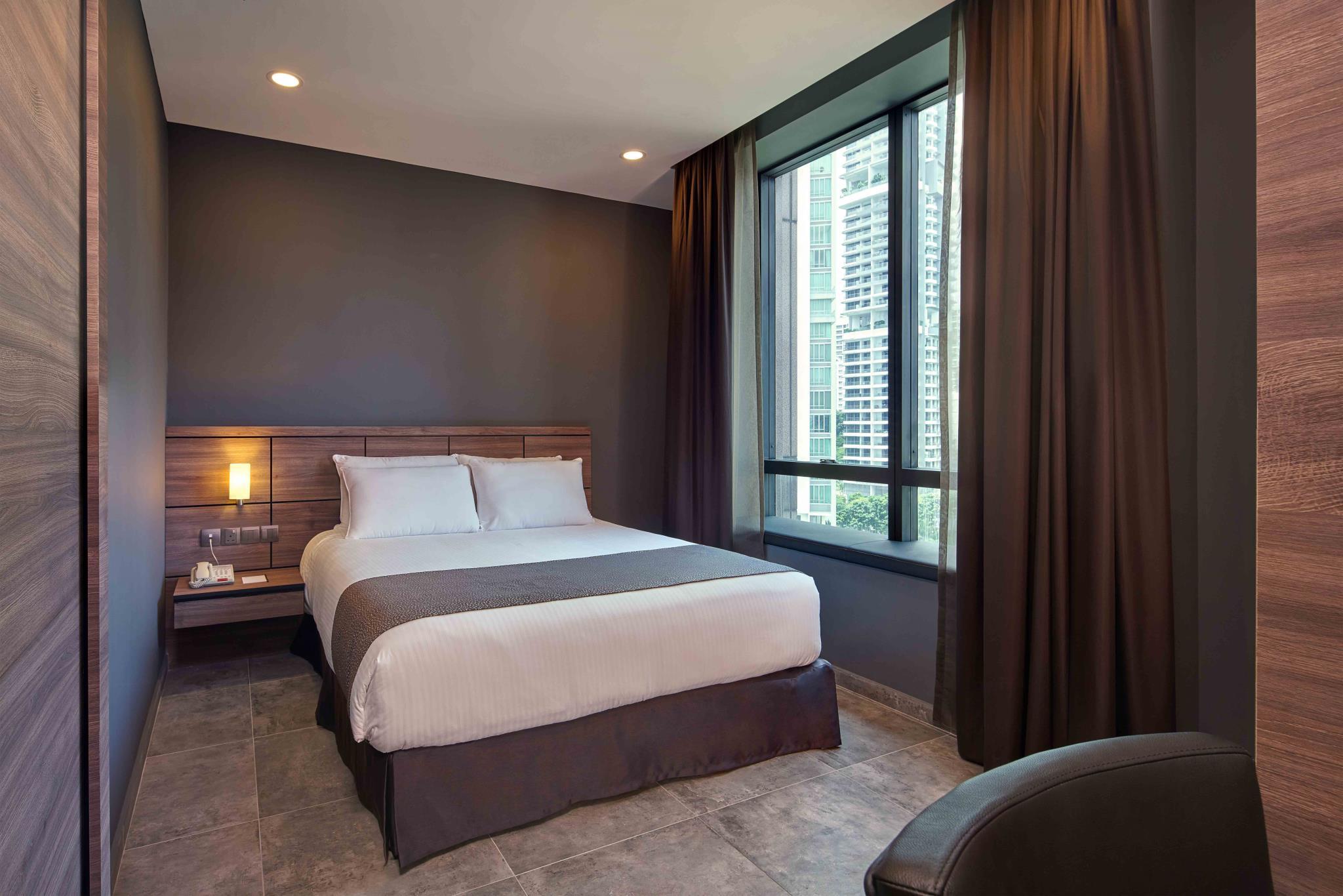 オーチャード グランド コート 写真