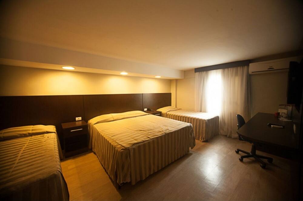 ホテル プラザ アポロ 写真